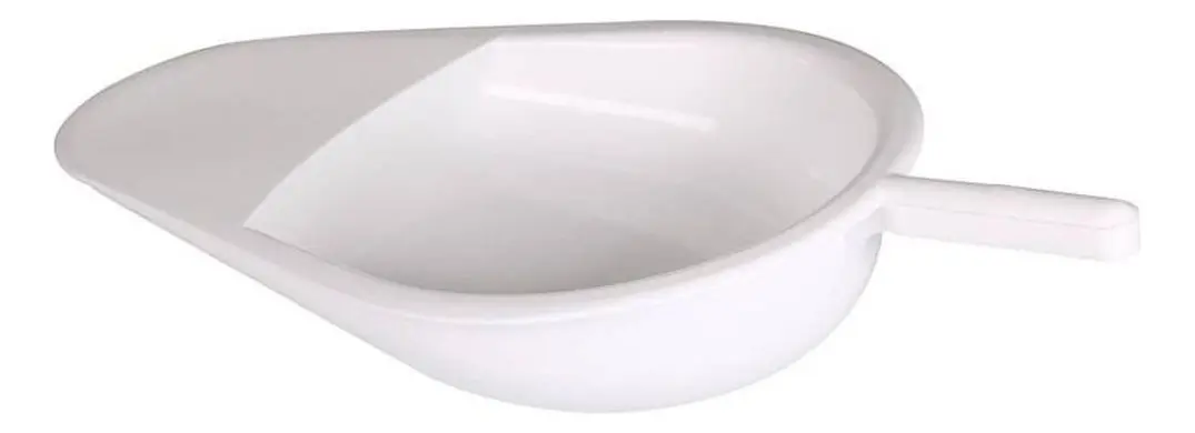 Comadre plástica branca com cabo lateral